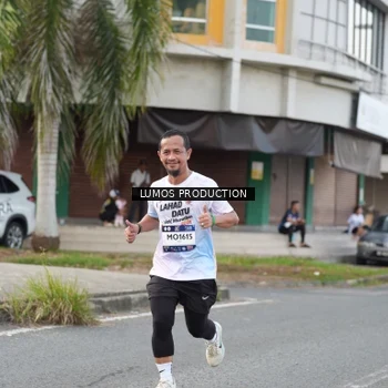 Runner Photo 8000960