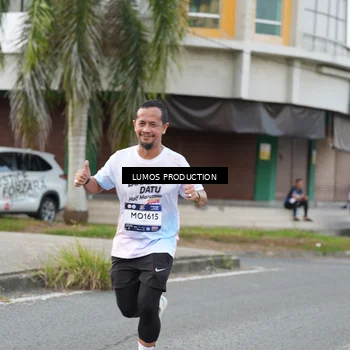 Runner Photo 8000969