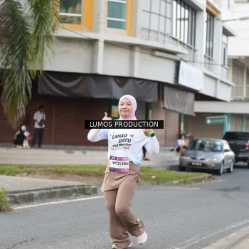 Runner Photo 8000986