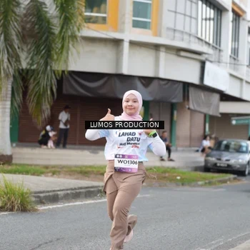 Runner Photo 8000997