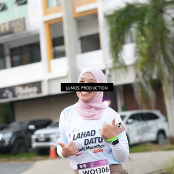 Runner Photo 8001024