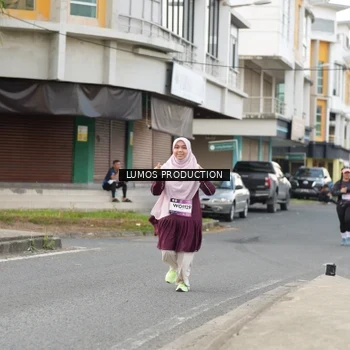 Runner Photo 8001030