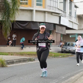 Runner Photo 8001085