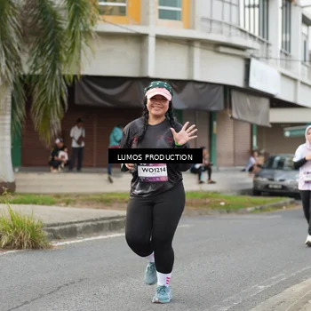 Runner Photo 8001097