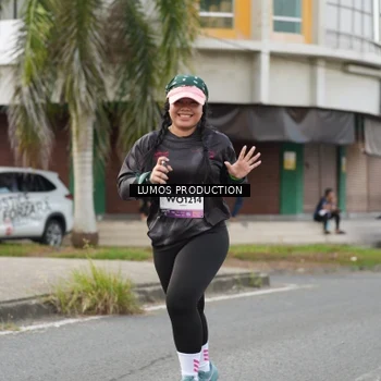 Runner Photo 8001110