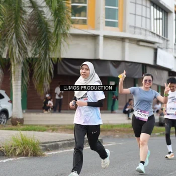 Runner Photo 8001135