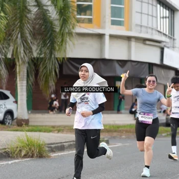 Runner Photo 8001136