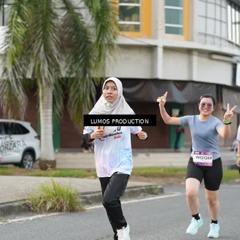Runner Photo 8001140