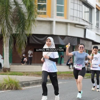 Runner Photo 8001143