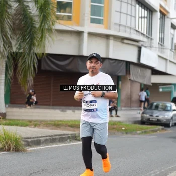 Runner Photo 8001212