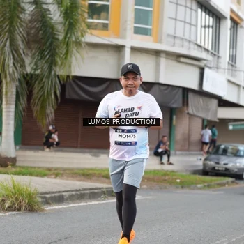 Runner Photo 8001216
