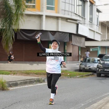 Runner Photo 8001310