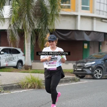 Runner Photo 8001323