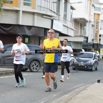 Runner Photo 8001335