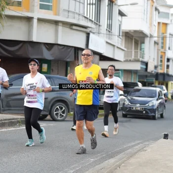 Runner Photo 8001337