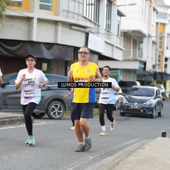Runner Photo 8001346