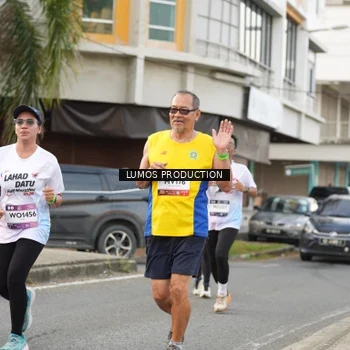 Runner Photo 8001350