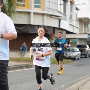 Runner Photo 8001436