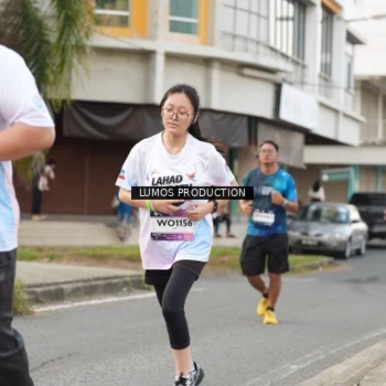 Runner Photo 8001440