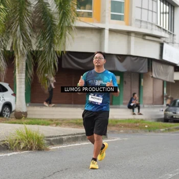 Runner Photo 8001453