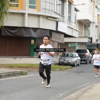 Runner Photo 8001464