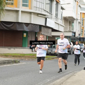 Runner Photo 8001468
