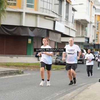 Runner Photo 8001476
