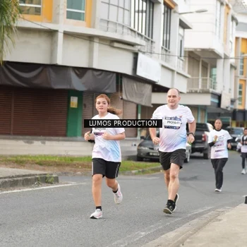 Runner Photo 8001477