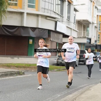 Runner Photo 8001485