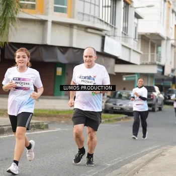 Runner Photo 8001490