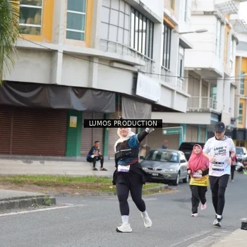 Runner Photo 8001555