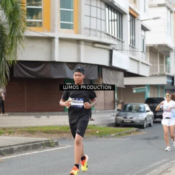 Runner Photo 8001623