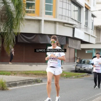 Runner Photo 8001640
