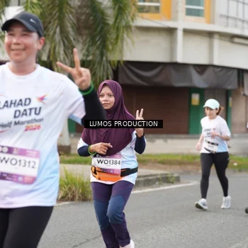 Runner Photo 8001675