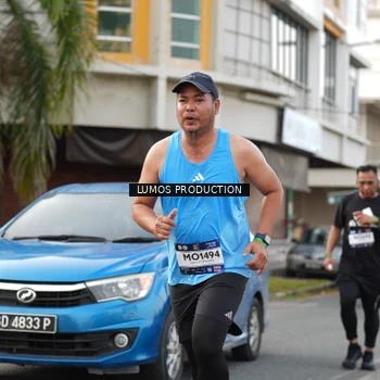 Runner Photo 8002004
