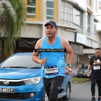 Runner Photo 8002008
