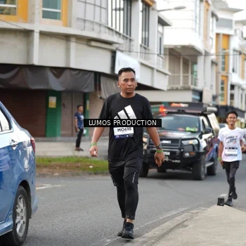 Runner Photo 8002021