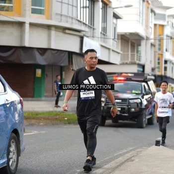 Runner Photo 8002025