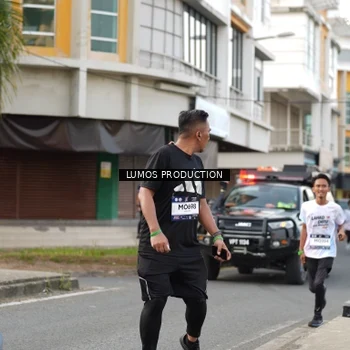 Runner Photo 8002034