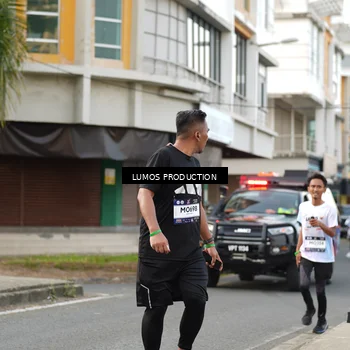 Runner Photo 8002037