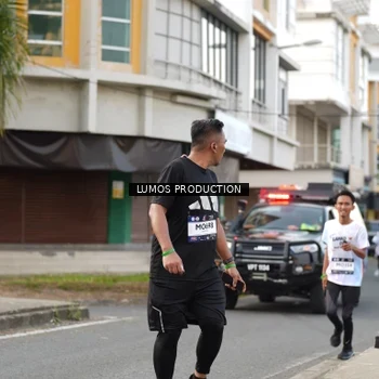 Runner Photo 8002044