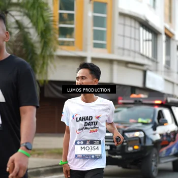 Runner Photo 8002051