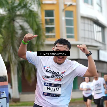 Runner Photo 8002104