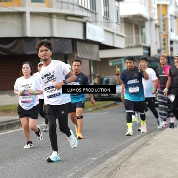 Runner Photo 8002105