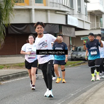 Runner Photo 8002113