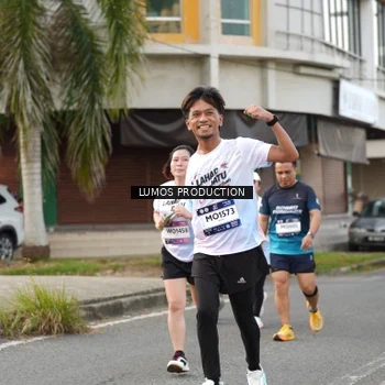 Runner Photo 8002116