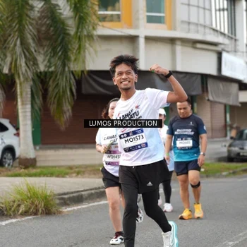 Runner Photo 8002119