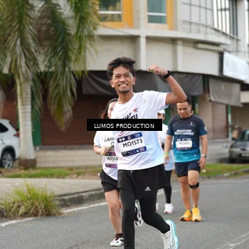 Runner Photo 8002120