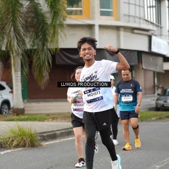 Runner Photo 8002121