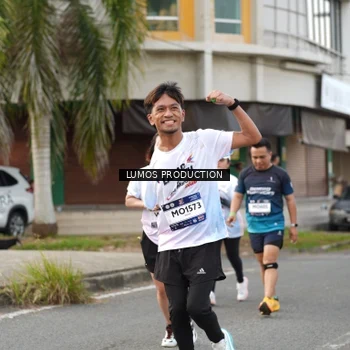 Runner Photo 8002129